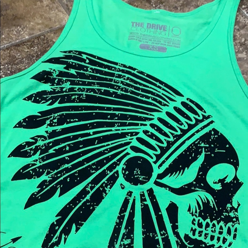 Tank - Picture 2 of 4